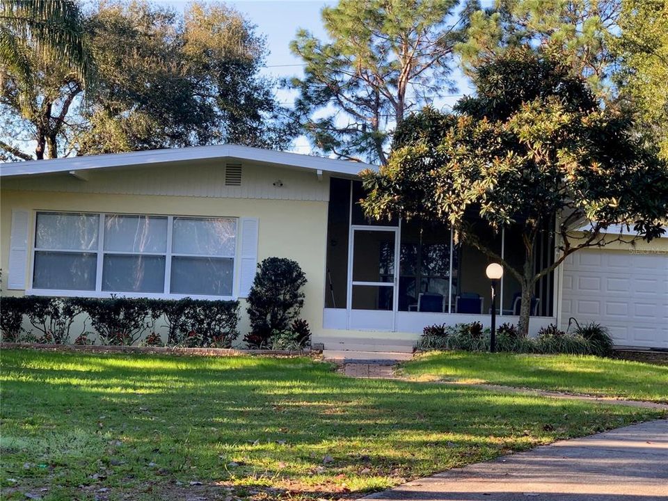 For Sale: $865,000 (5 beds, 3 baths, 3482 Square Feet)