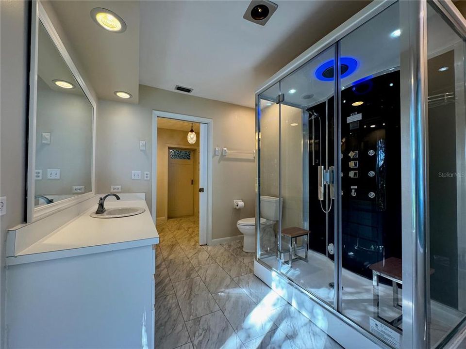 For Sale: $865,000 (5 beds, 3 baths, 3482 Square Feet)