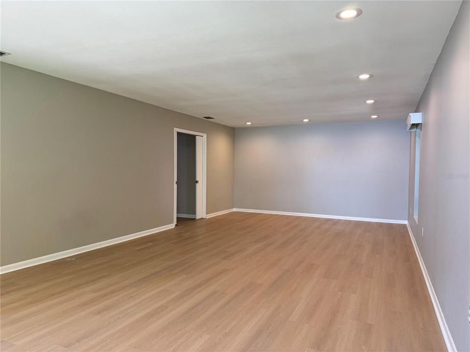For Sale: $865,000 (5 beds, 3 baths, 3482 Square Feet)