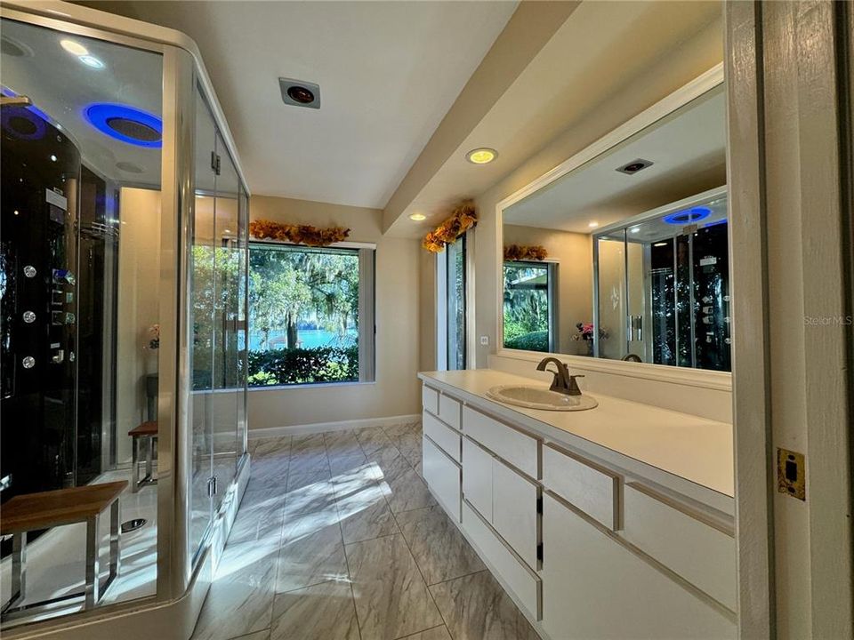For Sale: $865,000 (5 beds, 3 baths, 3482 Square Feet)