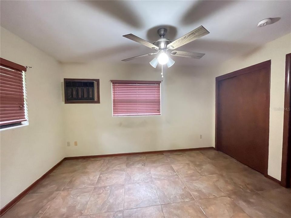 For Rent: $1,675 (3 beds, 2 baths, 1174 Square Feet)