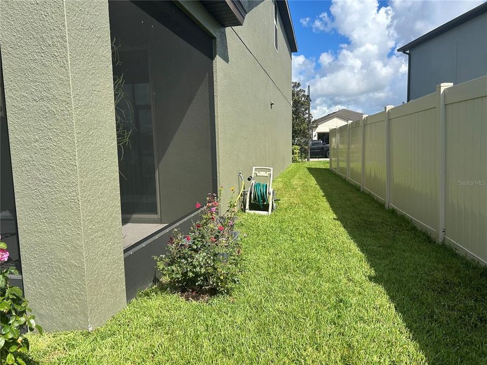 For Sale: $459,900 (4 beds, 3 baths, 2820 Square Feet)