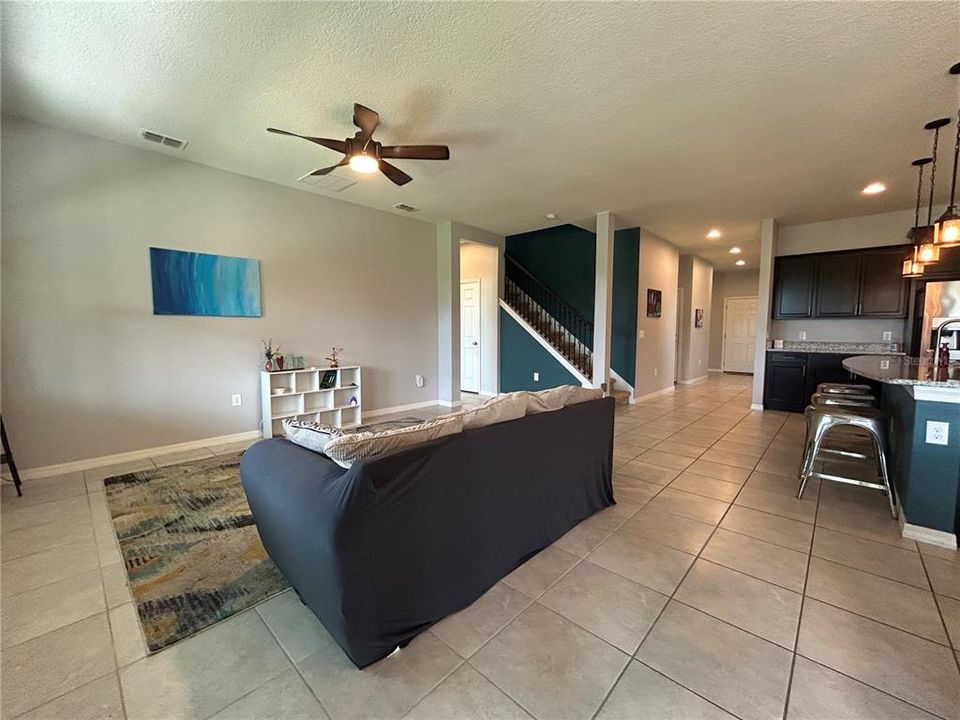 For Sale: $459,900 (4 beds, 3 baths, 2820 Square Feet)