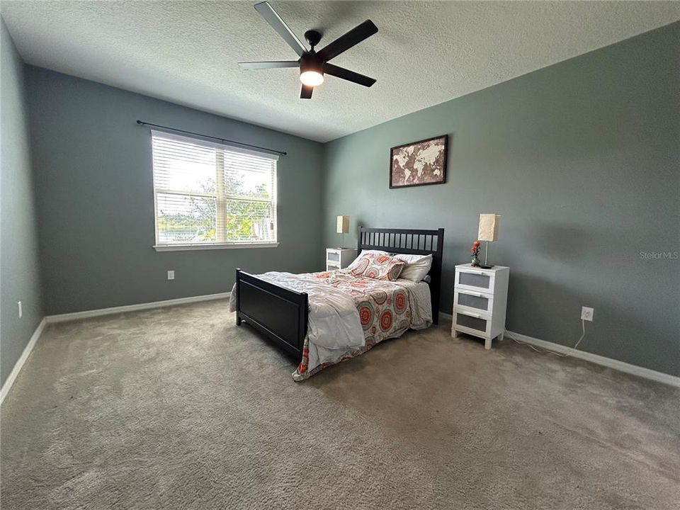 For Sale: $459,900 (4 beds, 3 baths, 2820 Square Feet)