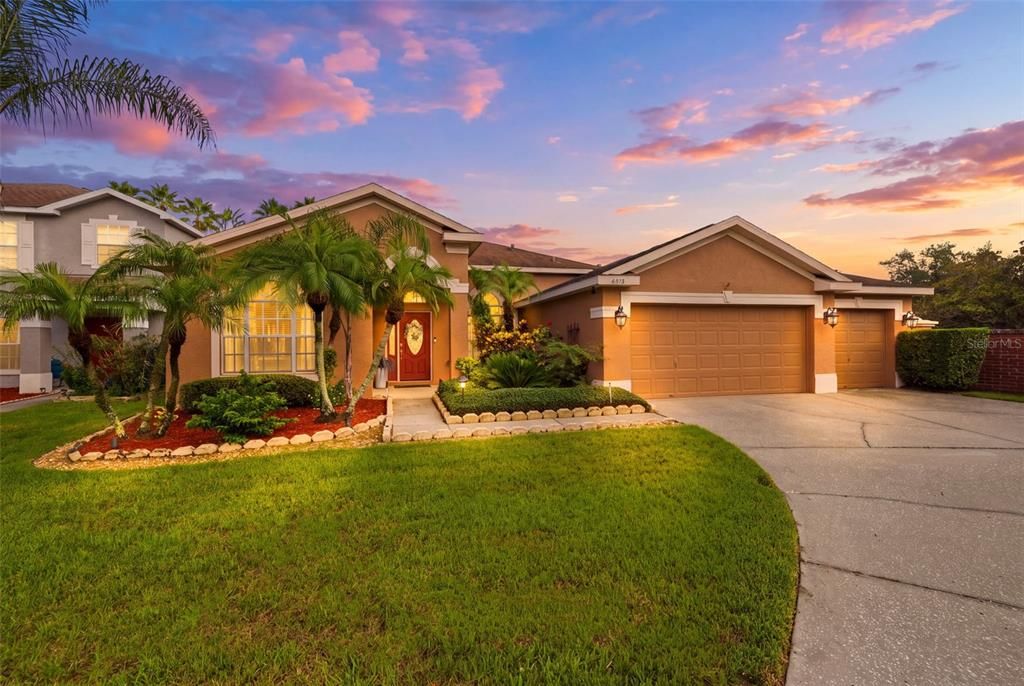 На продажу: $549,900 (4 спален, 3 ванн, 2666 Квадратных фут)