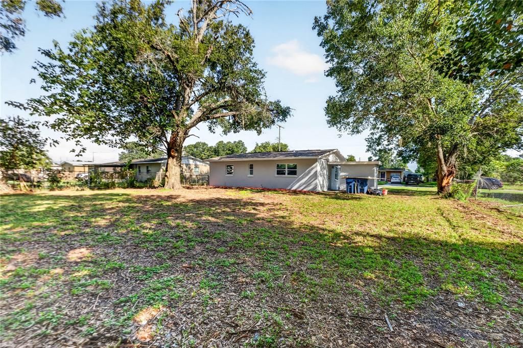 For Sale: $249,900 (3 beds, 1 baths, 900 Square Feet)