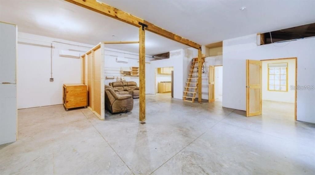 На продажу: $399,900 (1 спален, 1 ванн, 1500 Квадратных фут)