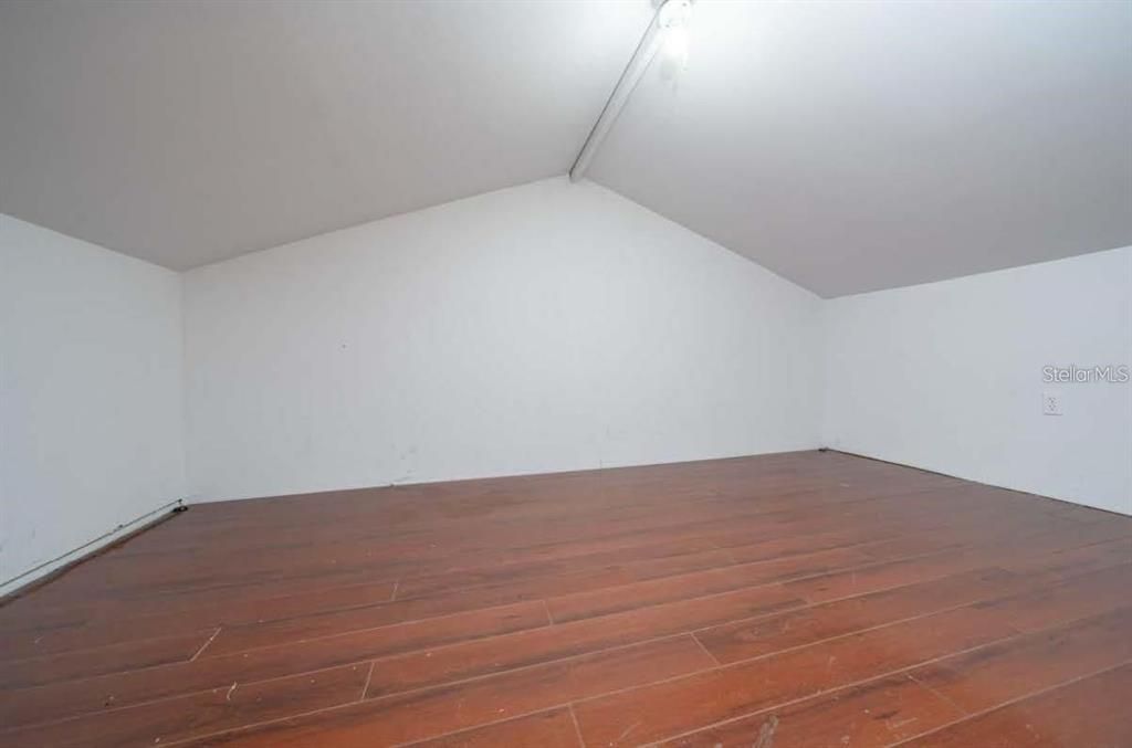 На продажу: $399,900 (1 спален, 1 ванн, 1500 Квадратных фут)