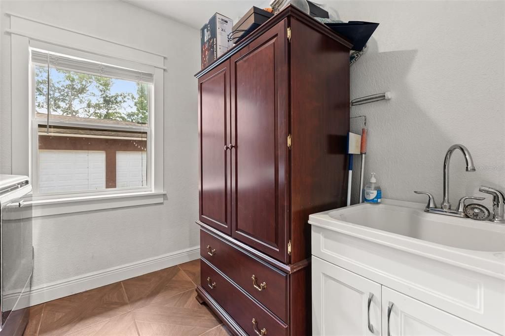 В аренду: $2,800 (3 спален, 2 ванн, 1628 Квадратных фут)