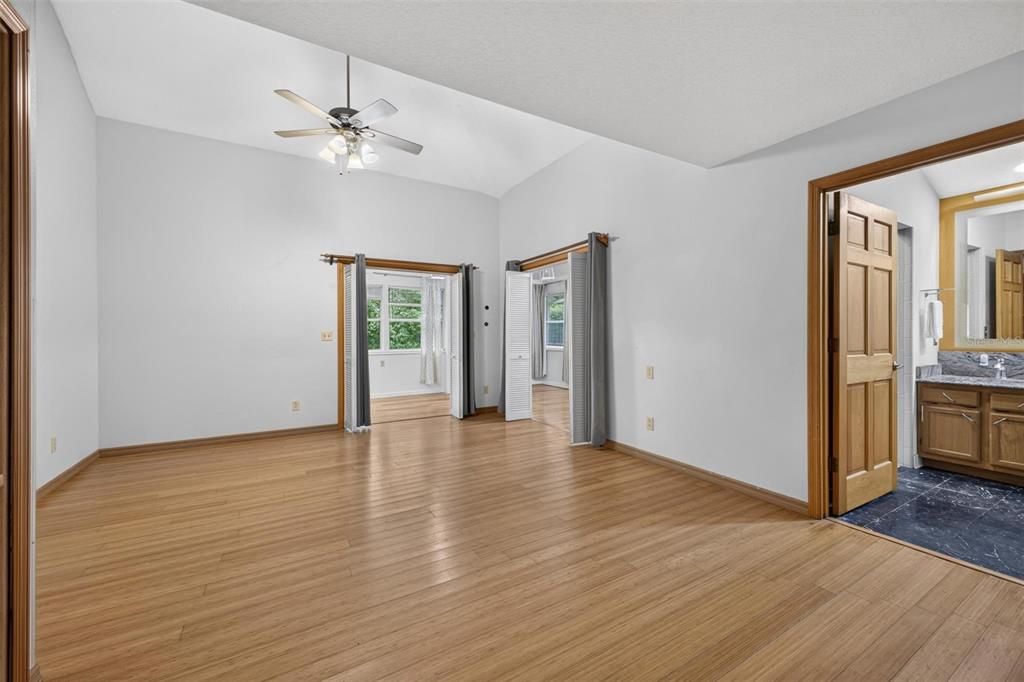 For Sale: $399,000 (2 beds, 2 baths, 1653 Square Feet)
