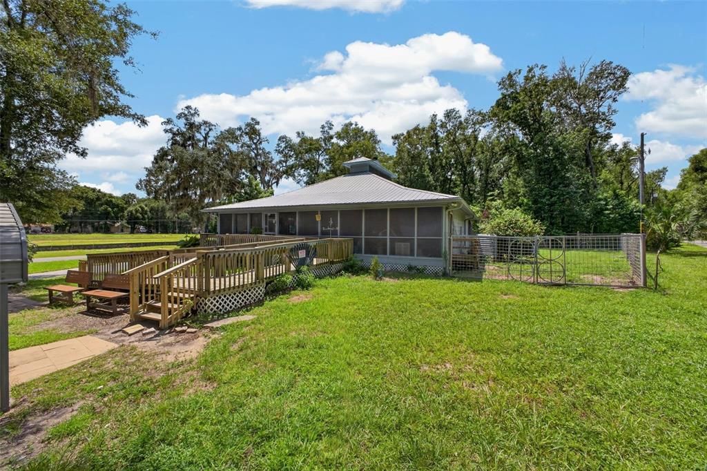 For Sale: $399,000 (2 beds, 2 baths, 1653 Square Feet)