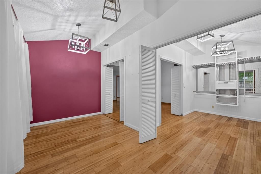 For Sale: $399,000 (2 beds, 2 baths, 1653 Square Feet)