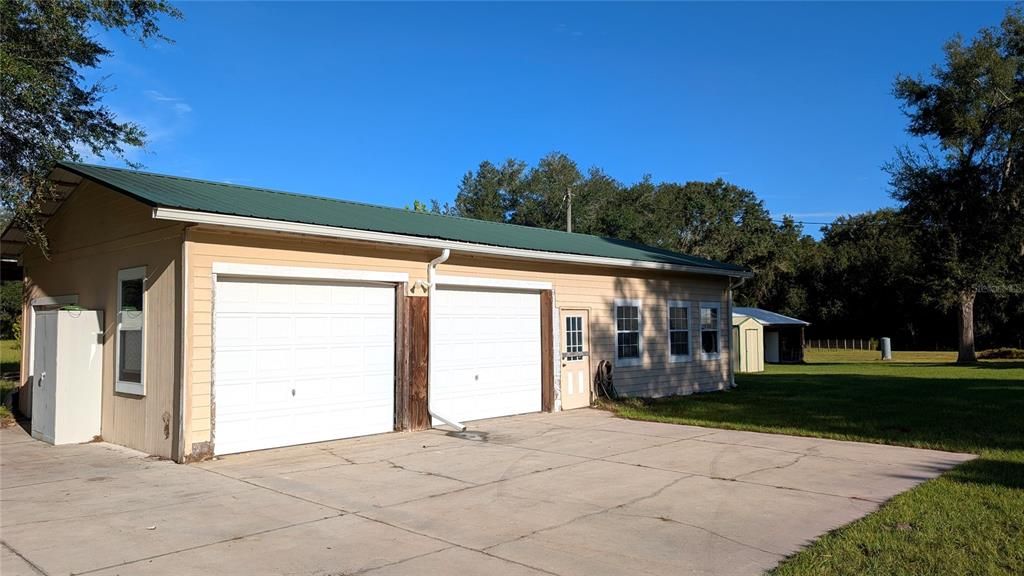 For Sale: $249,000 (3 beds, 2 baths, 1512 Square Feet)