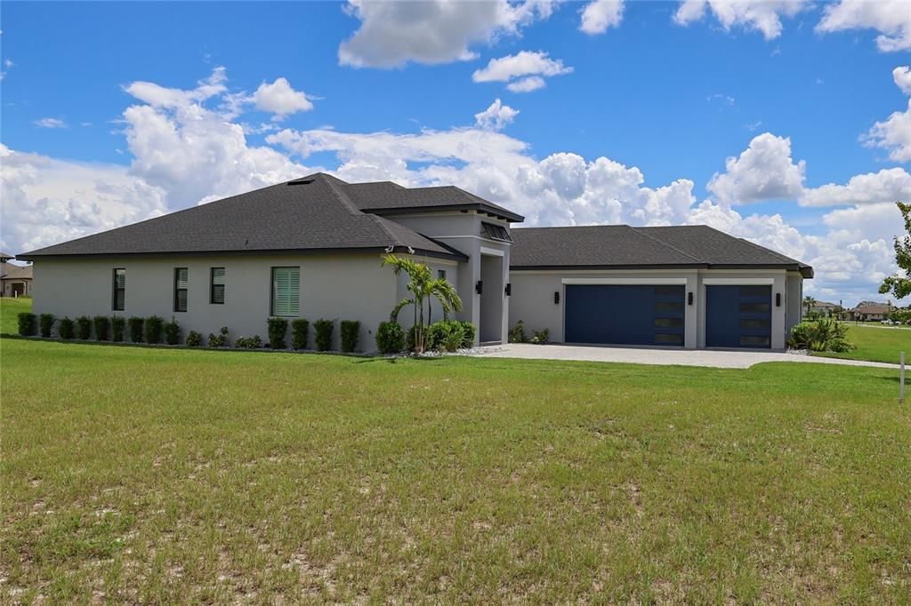For Sale: $774,900 (4 beds, 3 baths, 2701 Square Feet)
