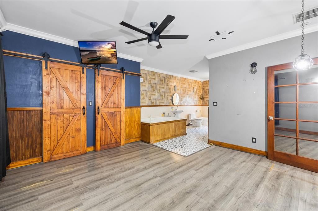 На продажу: $265,000 (3 спален, 2 ванн, 1330 Квадратных фут)