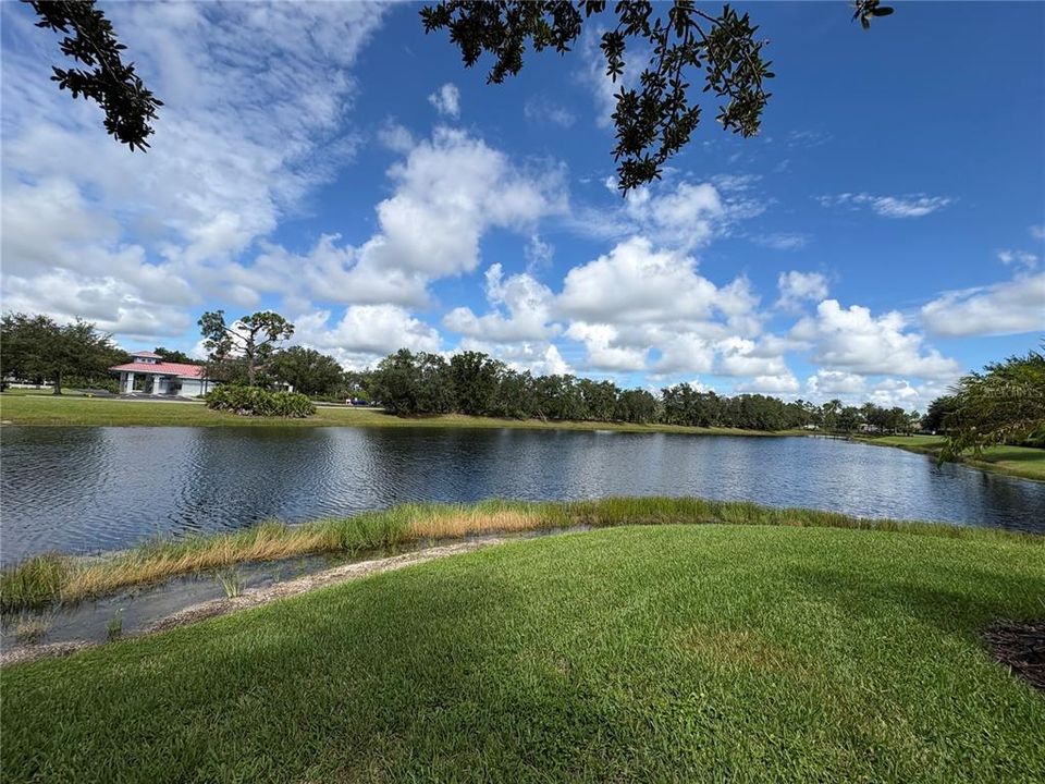 For Sale: $184,900 (2 beds, 2 baths, 1268 Square Feet)