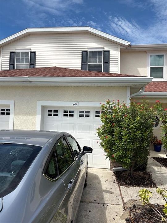 For Sale: $184,900 (2 beds, 2 baths, 1268 Square Feet)