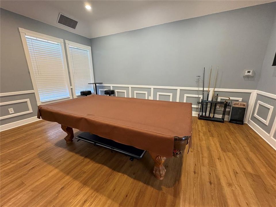 For Sale: $184,900 (2 beds, 2 baths, 1268 Square Feet)