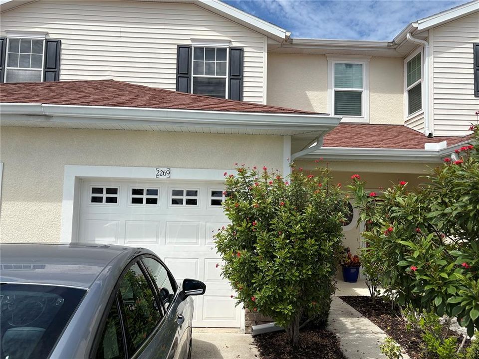 For Sale: $184,900 (2 beds, 2 baths, 1268 Square Feet)
