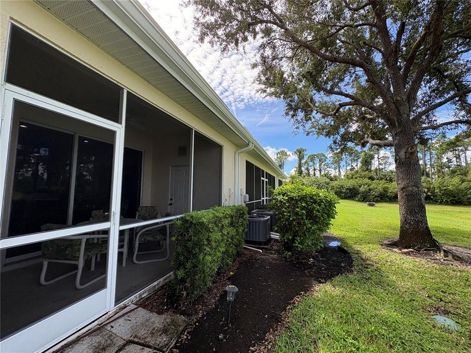 For Sale: $184,900 (2 beds, 2 baths, 1268 Square Feet)