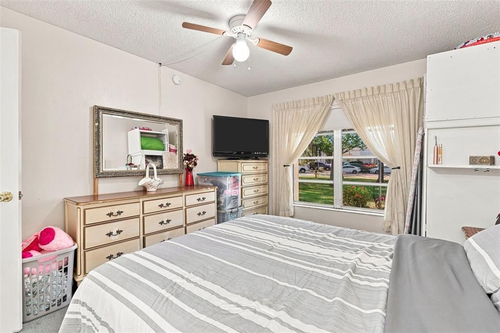 En Venta: $87,000 (2 camas, 2 baños, 919 Pies cuadrados)