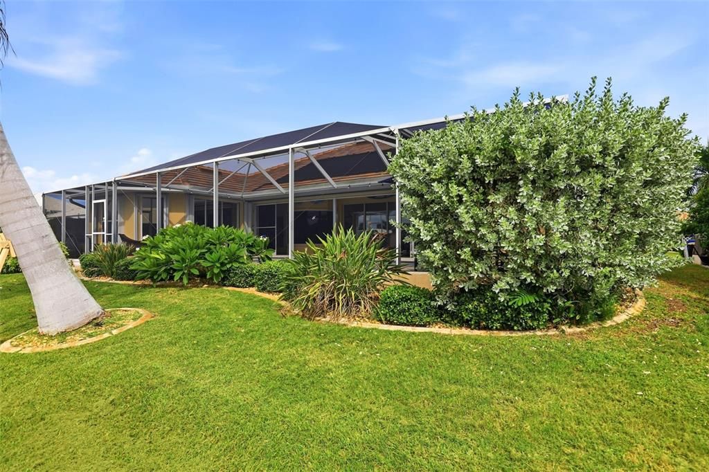 Active With Contract: $860,000 (3 beds, 2 baths, 2453 Square Feet)
