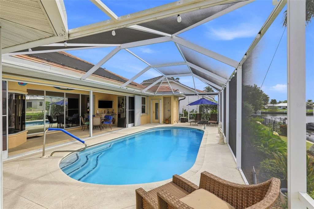 Active With Contract: $860,000 (3 beds, 2 baths, 2453 Square Feet)