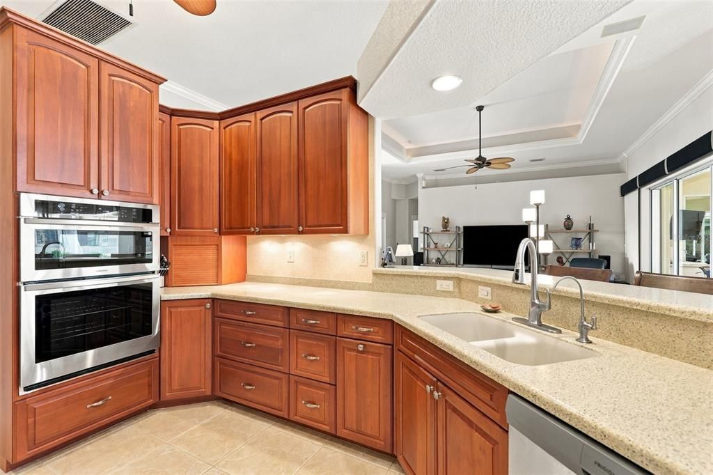 Active With Contract: $860,000 (3 beds, 2 baths, 2453 Square Feet)