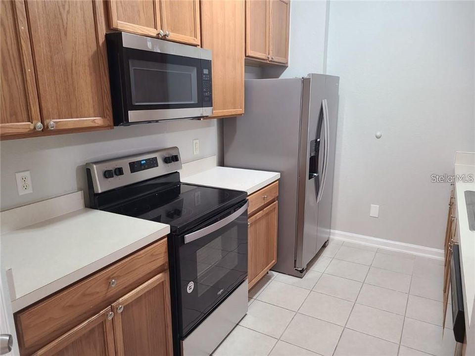 For Rent: $1,999 (3 beds, 2 baths, 1247 Square Feet)