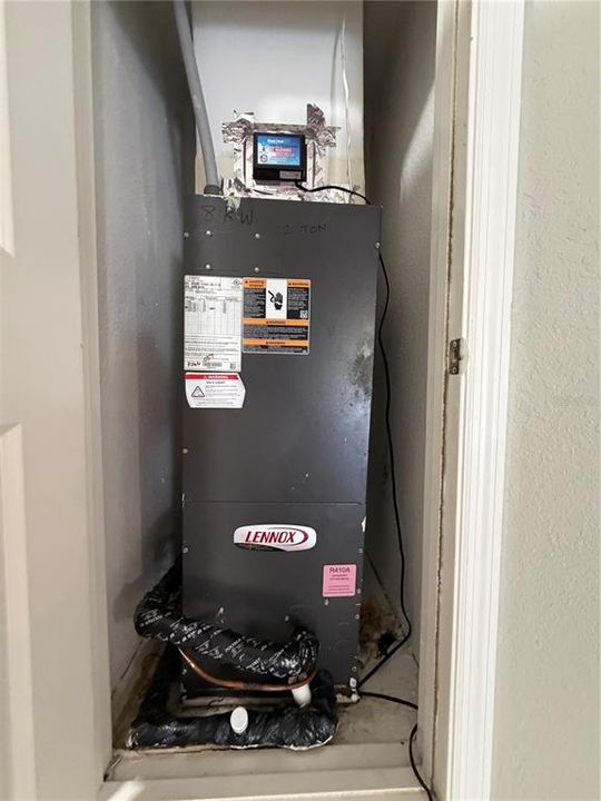 For Rent: $1,999 (3 beds, 2 baths, 1247 Square Feet)