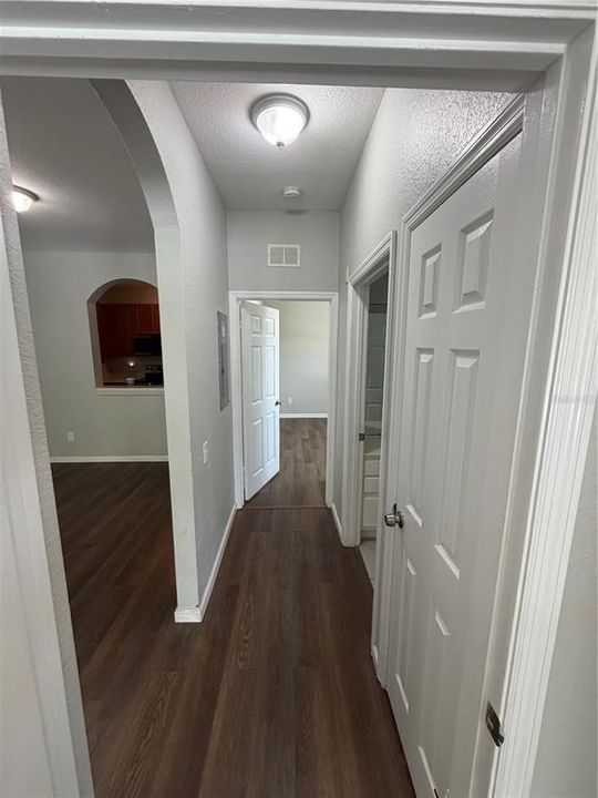 For Rent: $1,999 (3 beds, 2 baths, 1247 Square Feet)