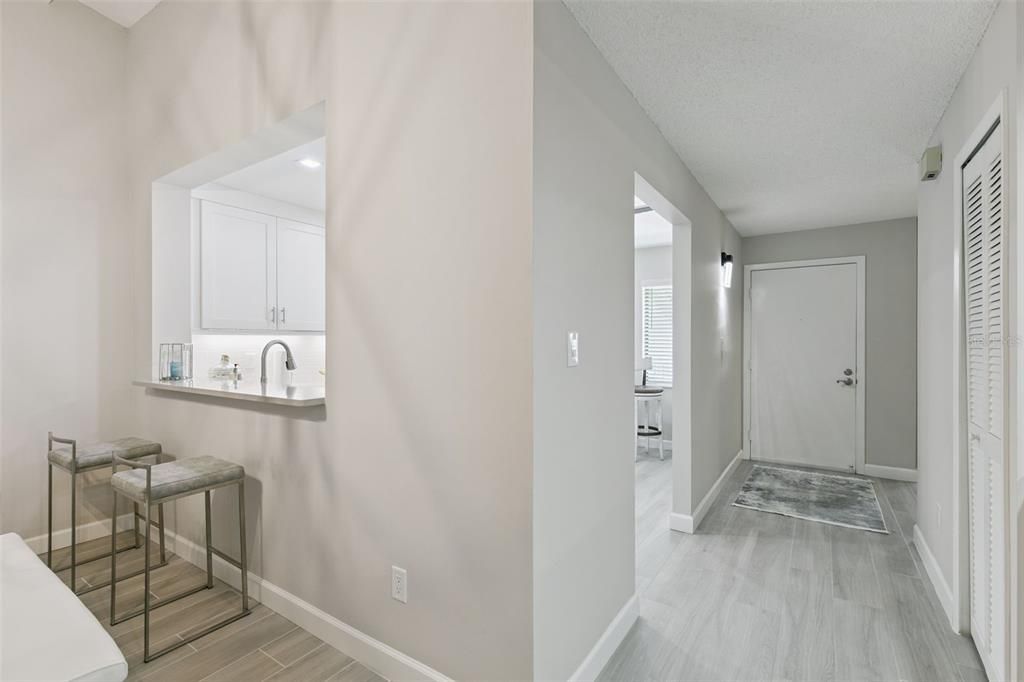 For Sale: $230,000 (2 beds, 2 baths, 1339 Square Feet)