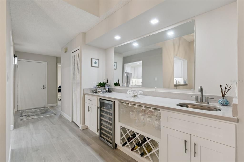 For Sale: $230,000 (2 beds, 2 baths, 1339 Square Feet)