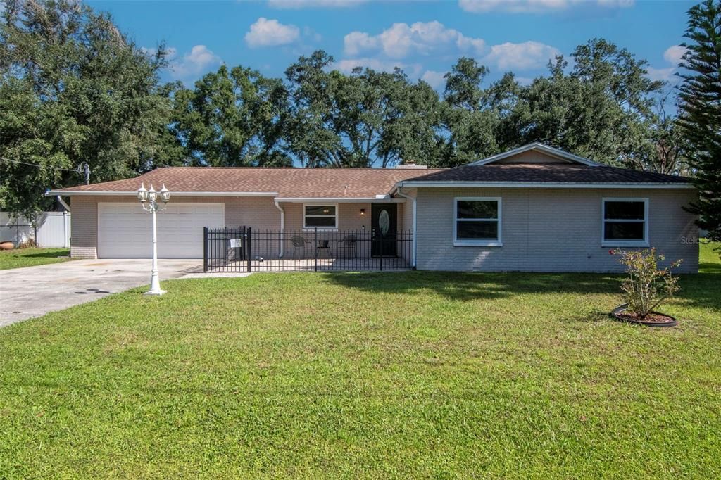 For Sale: $450,000 (3 beds, 2 baths, 1614 Square Feet)