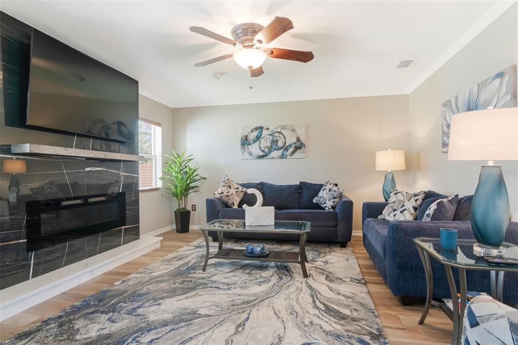 For Sale: $450,000 (3 beds, 2 baths, 1614 Square Feet)