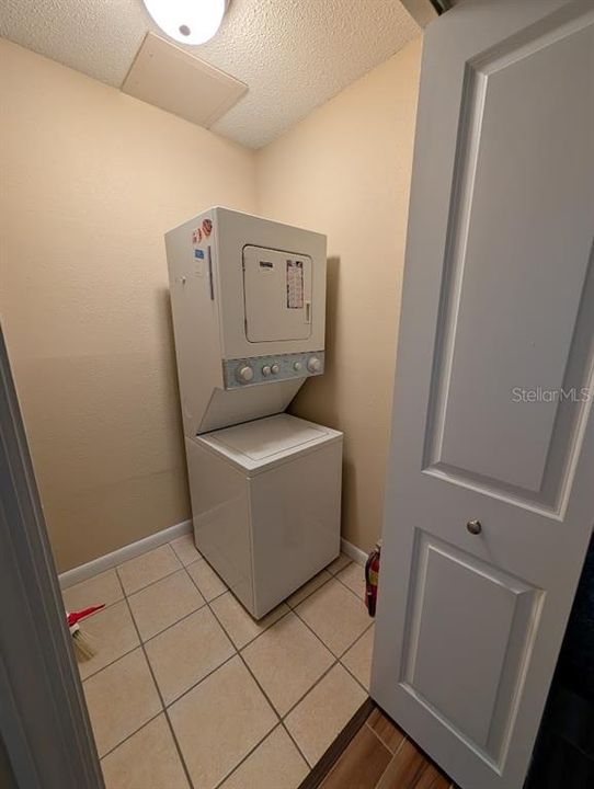 For Rent: $1,150 (1 beds, 1 baths, 630 Square Feet)