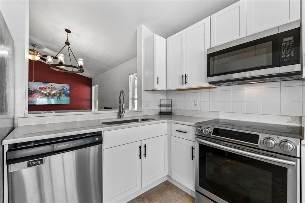 En Venta: $345,000 (3 camas, 2 baños, 1450 Pies cuadrados)