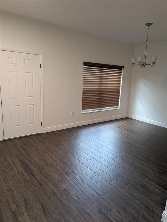 En Venta: $395,000 (4 camas, 2 baños, 2666 Pies cuadrados)
