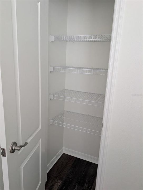En Venta: $395,000 (4 camas, 2 baños, 2666 Pies cuadrados)