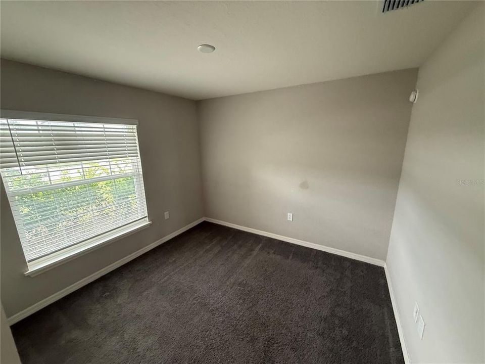 For Sale: $233,000 (4 beds, 2 baths, 1707 Square Feet)
