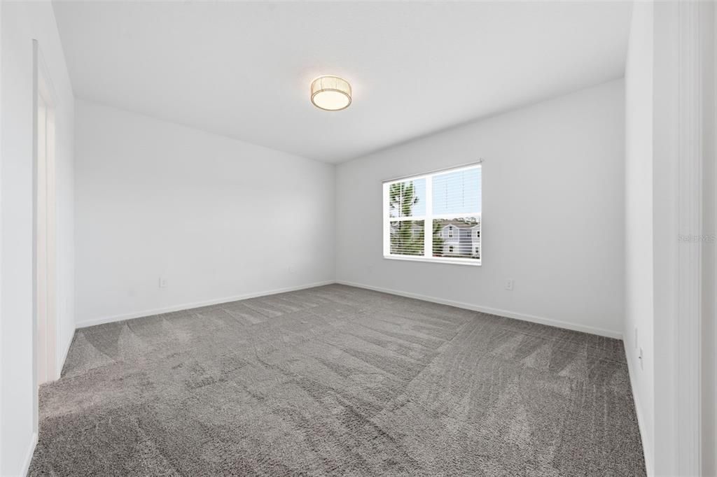For Rent: $2,350 (3 beds, 2 baths, 1930 Square Feet)
