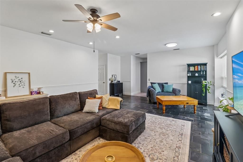 For Sale: $450,000 (3 beds, 2 baths, 1690 Square Feet)