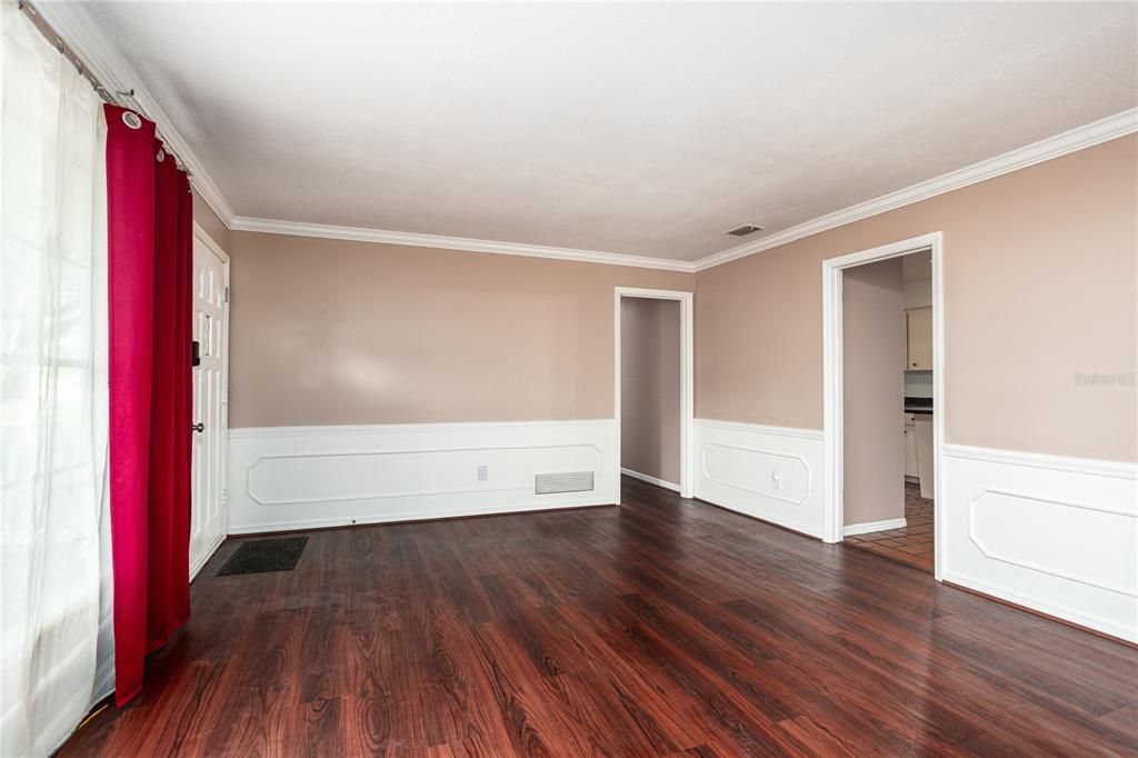 En Venta: $349,000 (4 camas, 2 baños, 2280 Pies cuadrados)