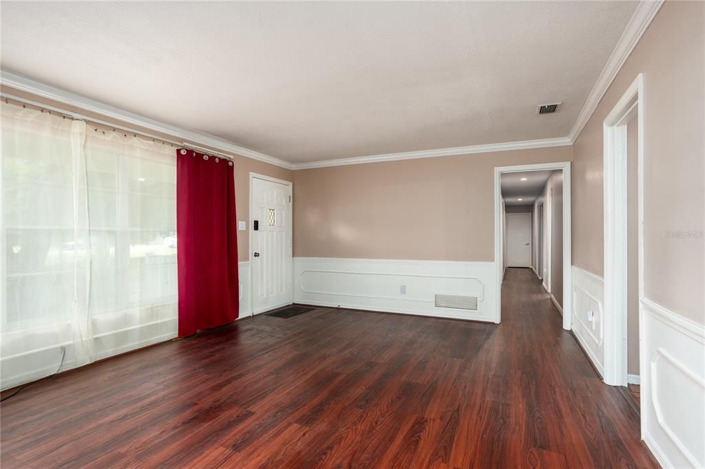 En Venta: $349,000 (4 camas, 2 baños, 2280 Pies cuadrados)