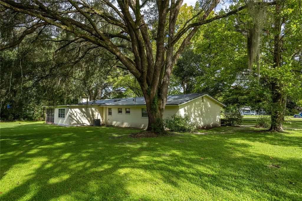 En Venta: $349,000 (4 camas, 2 baños, 2280 Pies cuadrados)