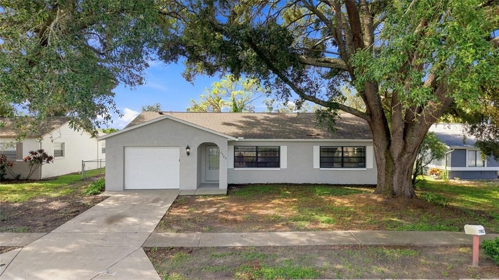 For Sale: $295,000 (3 beds, 2 baths, 1595 Square Feet)
