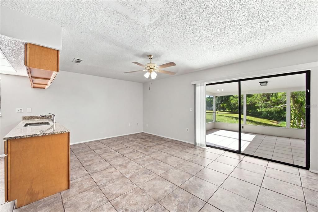 For Sale: $295,000 (3 beds, 2 baths, 1595 Square Feet)