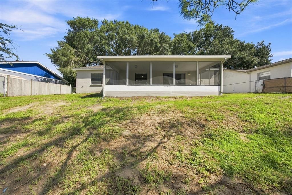 For Sale: $295,000 (3 beds, 2 baths, 1595 Square Feet)