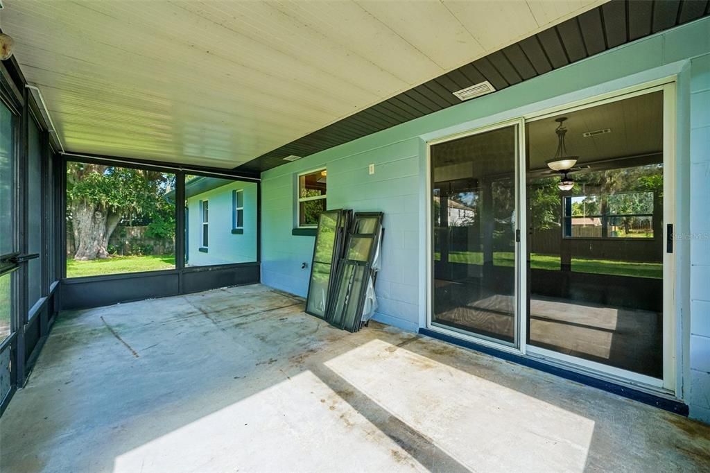 En Venta: $245,000 (3 camas, 2 baños, 1118 Pies cuadrados)