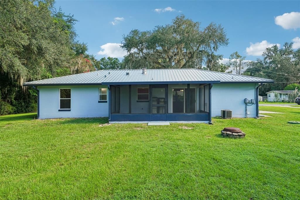 En Venta: $245,000 (3 camas, 2 baños, 1118 Pies cuadrados)